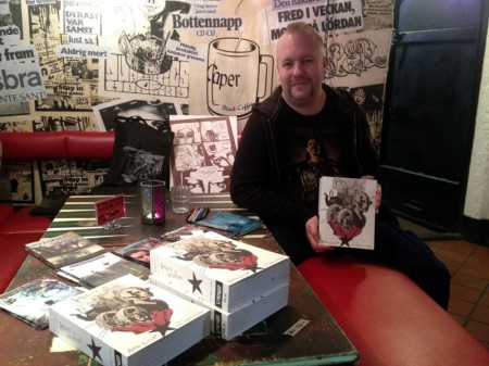 Boksläpp för Mattias Elftorps första samlingsvolym av "Piracy is Liberation". Foto: Malinda Lindmark